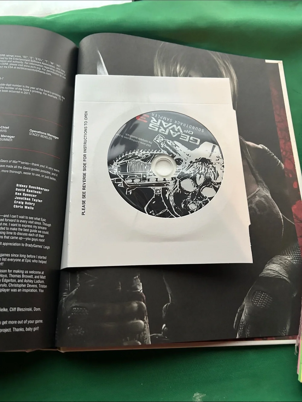 Hardcover limited edition Gears of War 3